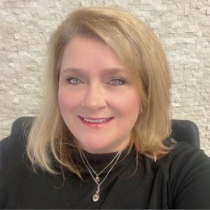 Meet your Posher, Tonya